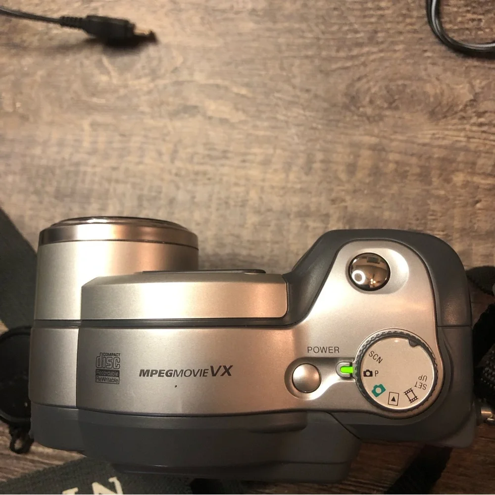Sony camera 😊 works